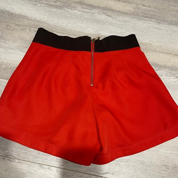 Shorts - Picture 5 of 5